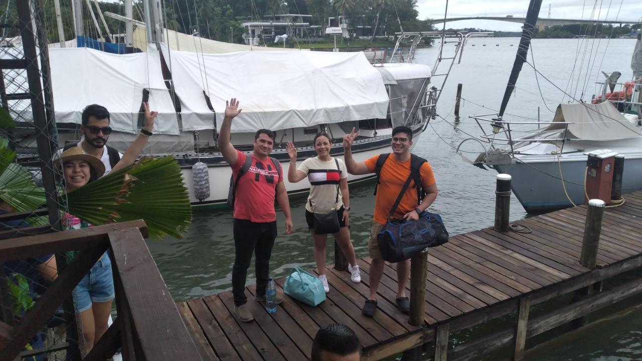 Tortugal Boutique River Lodge Rio Dulce Town Exteriör bild